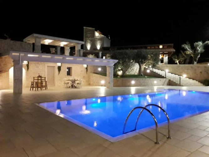 3 Bedrooms Villa