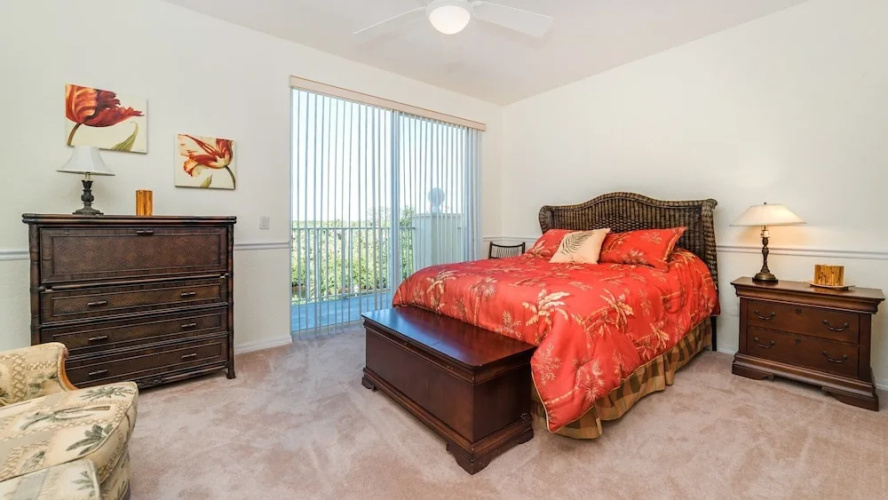 4410 Warren ave 508