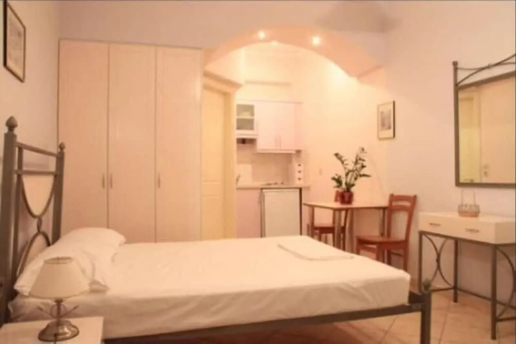 Aigiali Rooms