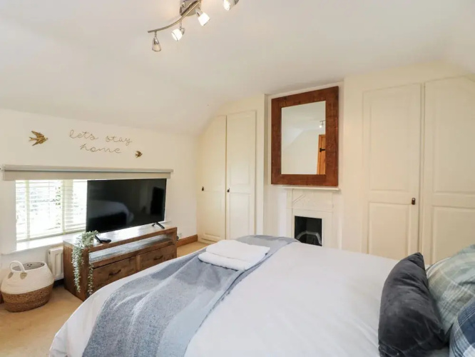 2 Dewars Farm Cottages