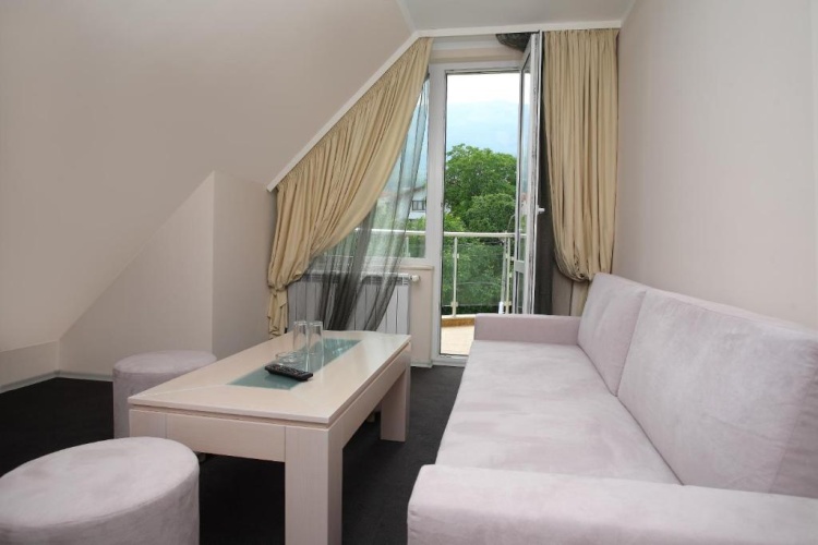 2 Bedrooms Apartment with view