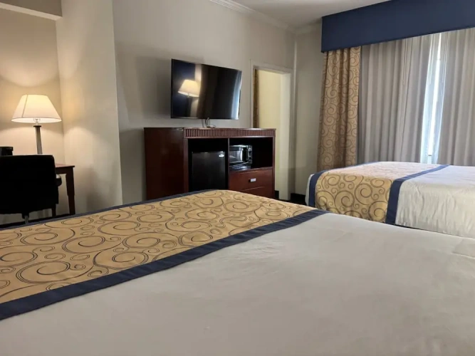 Sextuple Suite