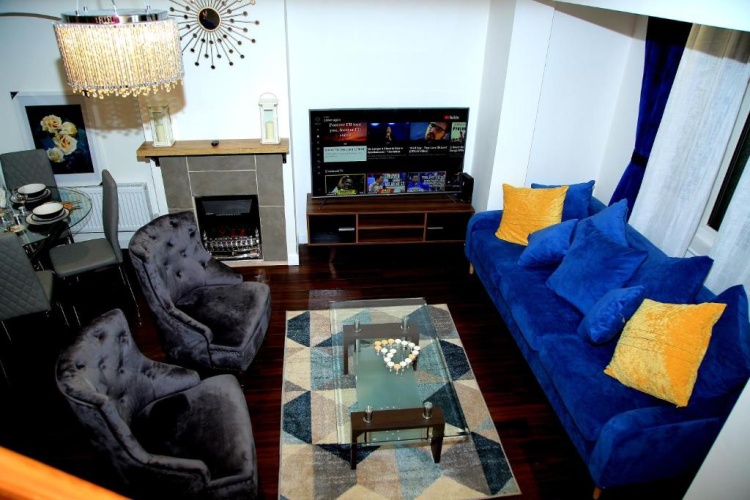 Twin Cottage
