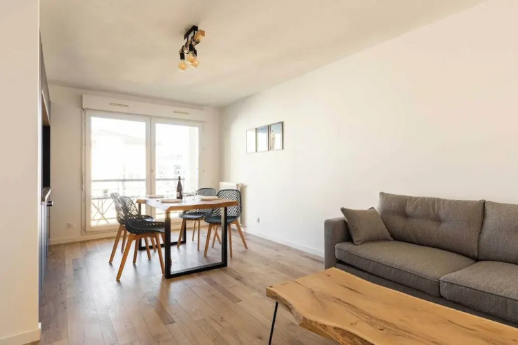 Dify Bourbonnais - Quartier Vaise