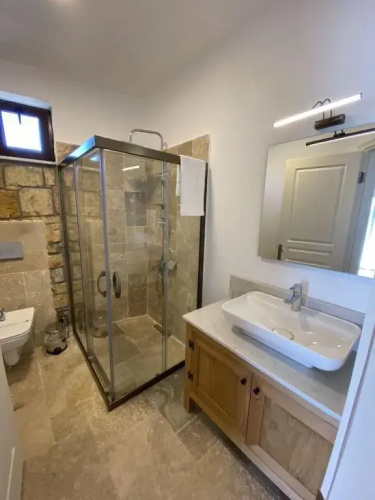 Arıklı Han Kazdağarı