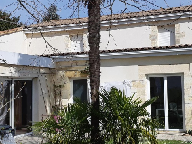 3 Bedrooms Cottage