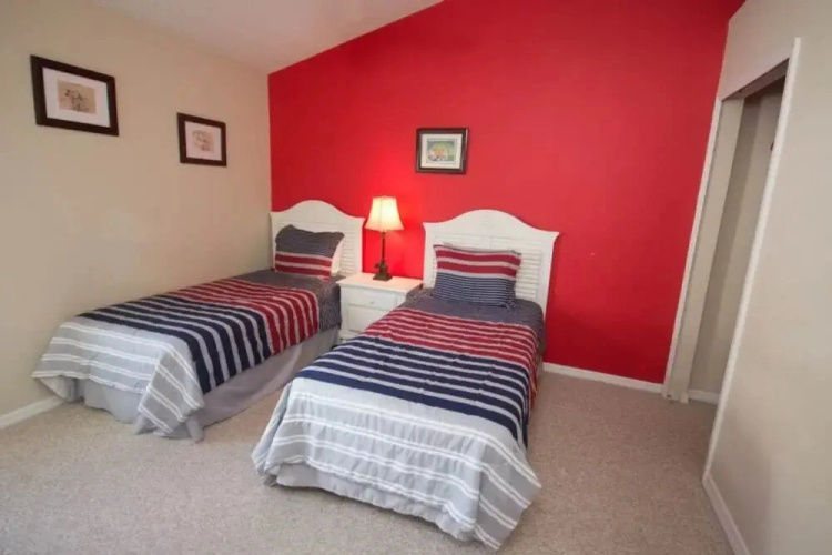 5 BR Indian Creek Sleeps 10
