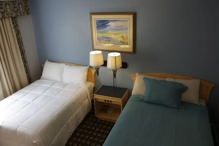 Hillcrest Motel
