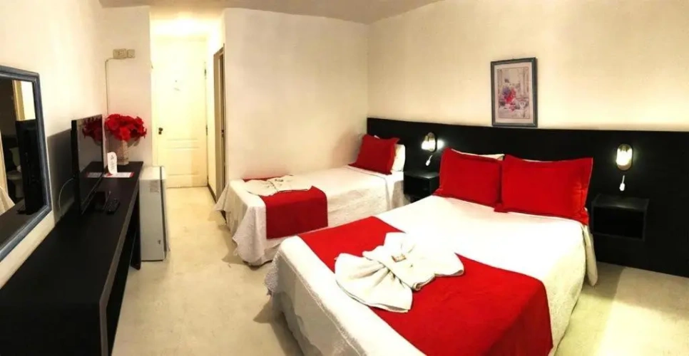 Standard Triple room