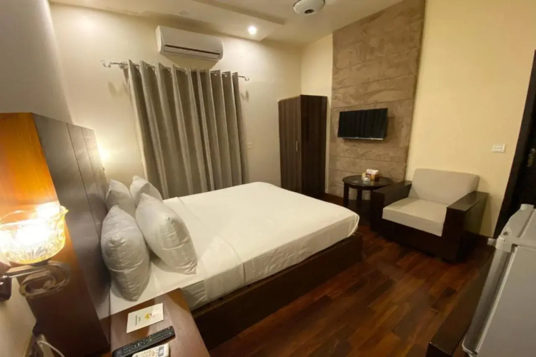 Sheltons Rezidor Lahore