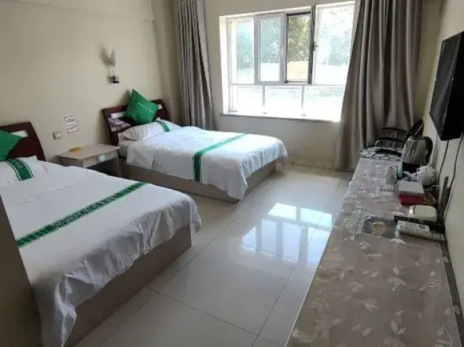Nalati Puzhou Hotel