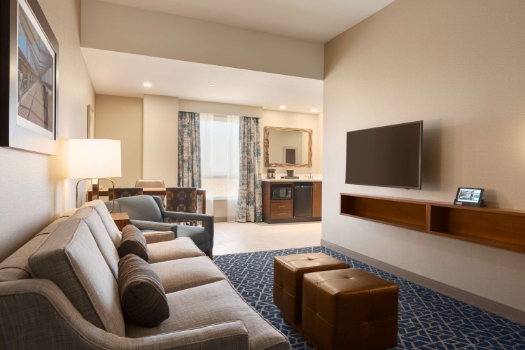 Embassy Suites by Hilton Denton Convention Center photo 8