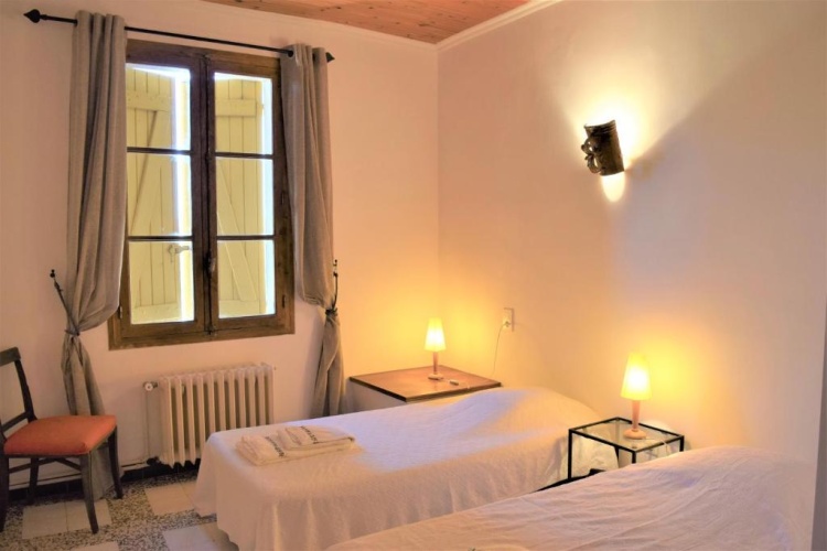 3 Bedrooms Cottage