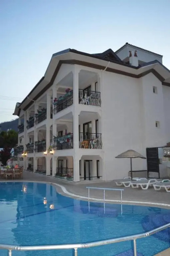 Leons Sun Village Apartments