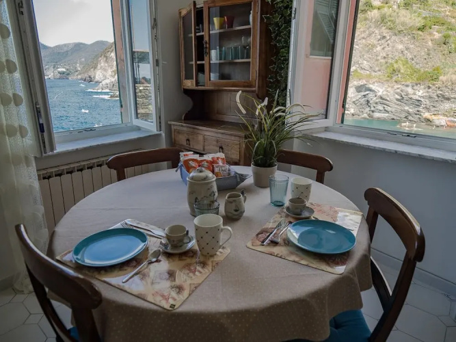 Maemuna Sea View Apartment