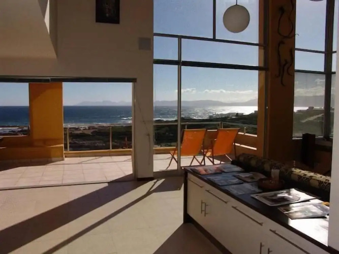 Crayfish Lodge Sea & Country Guest HouseOver view