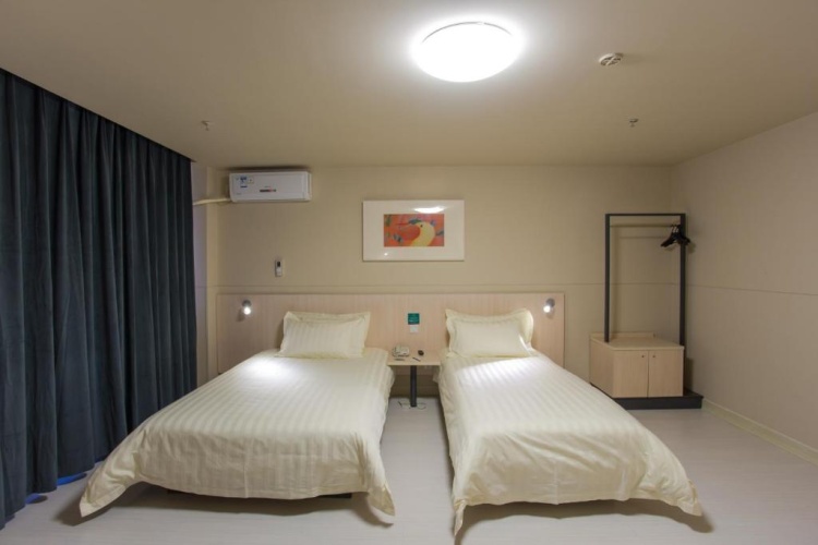 Business Twin room