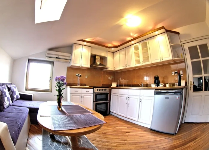 1 Bedroom Apartment with sea view