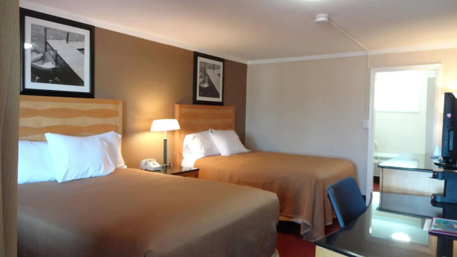 Eastern Inn