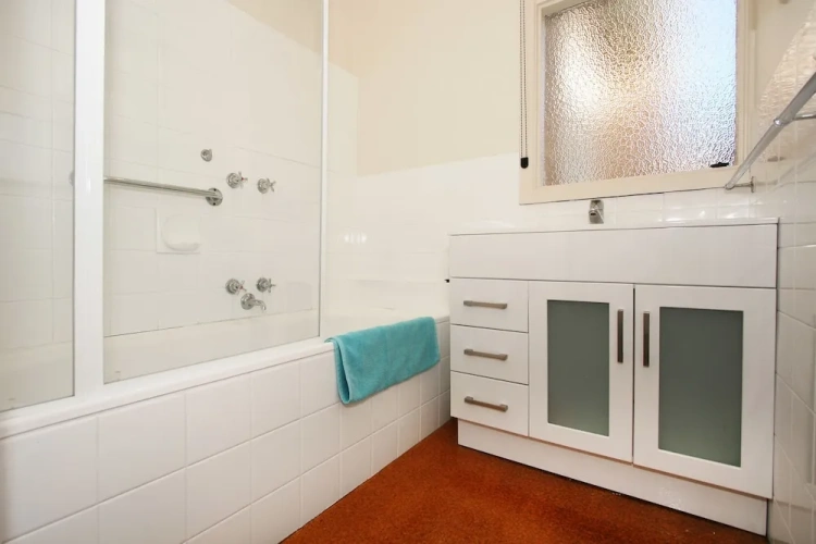 2 Bedrooms Villa