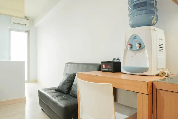 Cozy and Simply Studio Titanium Square Apartment