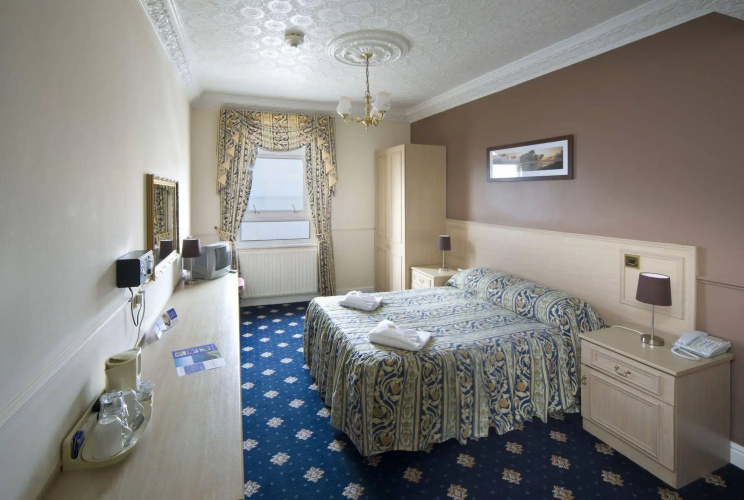 The Caledonian Tower Hotel