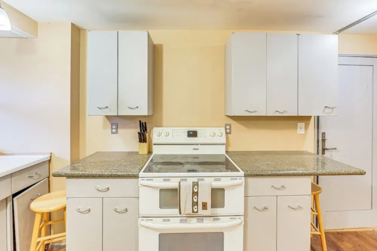 Walkable Studio in the Heart of Pittsburgh!