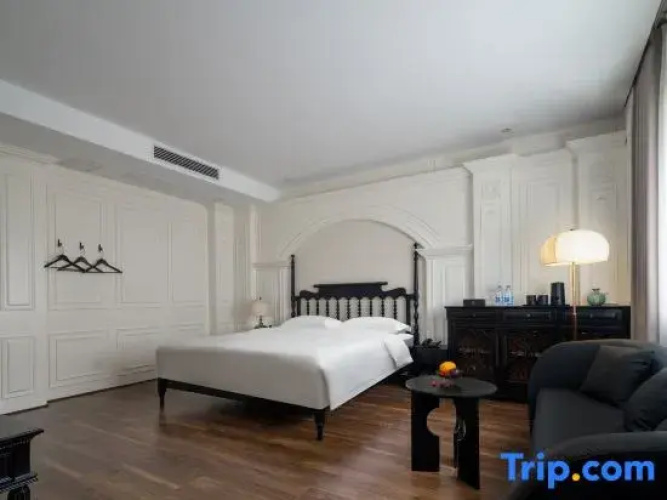 Pure Time Style Hotel