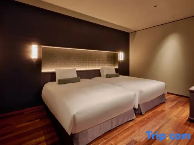 Luxury Twin Suite with garden view