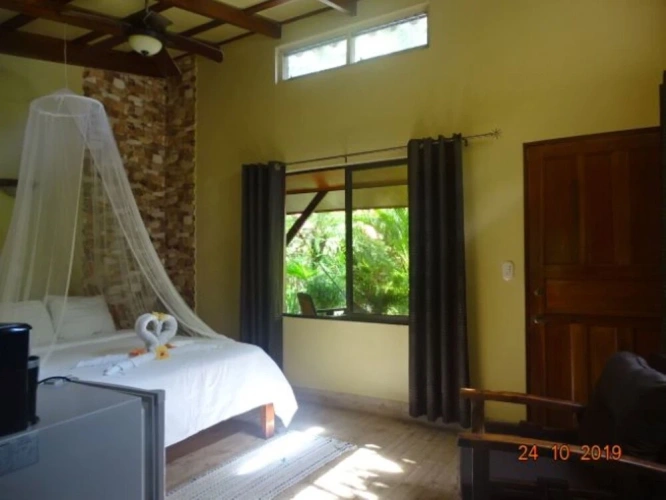 Standard Triple room with view