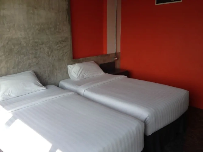 Standard Twin room with balcony