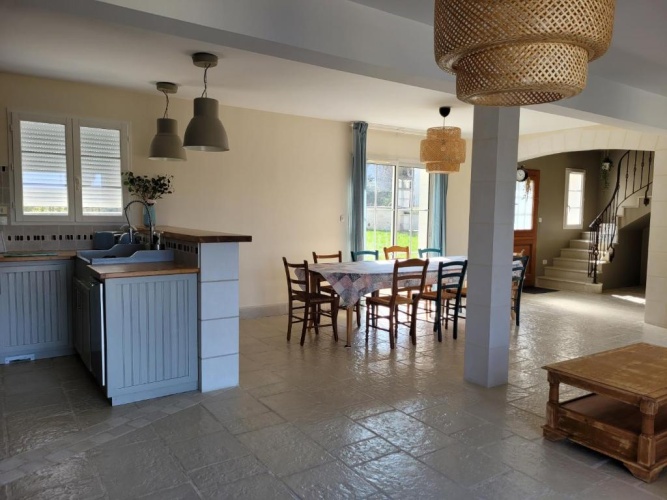4 Bedrooms Cottage