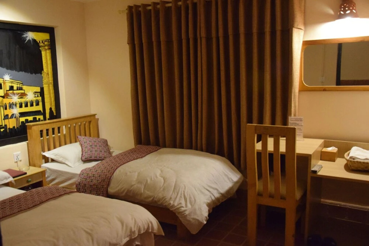 Hotel Siraaj Inn
