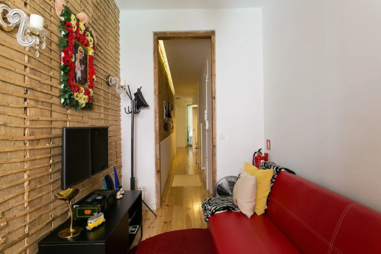 Bica Elevator Apartment Rentexperience