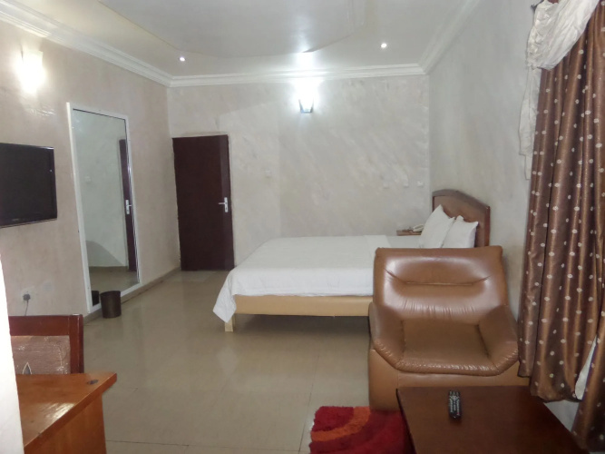 Chinox Guest Inn