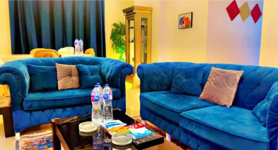3 Bedrooms Apartment