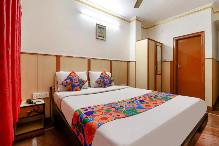 FabHotel Shivaals Residency