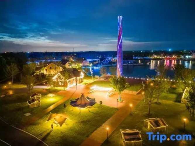 Lake Roli Resort