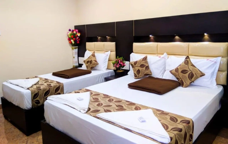 Standard Triple room