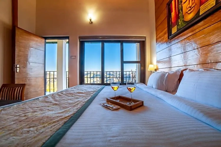 Standard Double room with mountain view