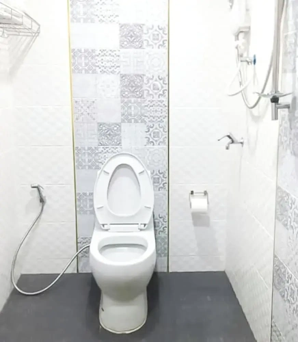 Standard Twin room with land view