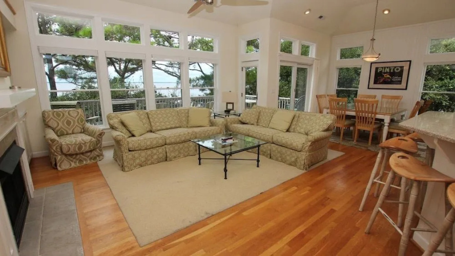 Bay Breeze - 5 Br Home