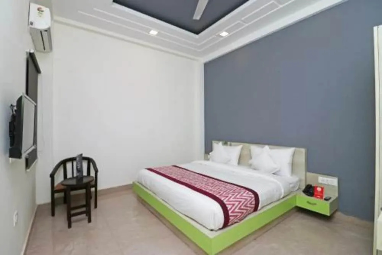 Hotel Loto - Sector 15