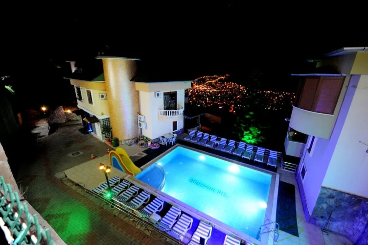 5 Bedrooms Comfort Villa