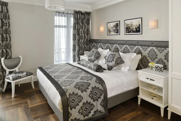 Next House Pera Hotel