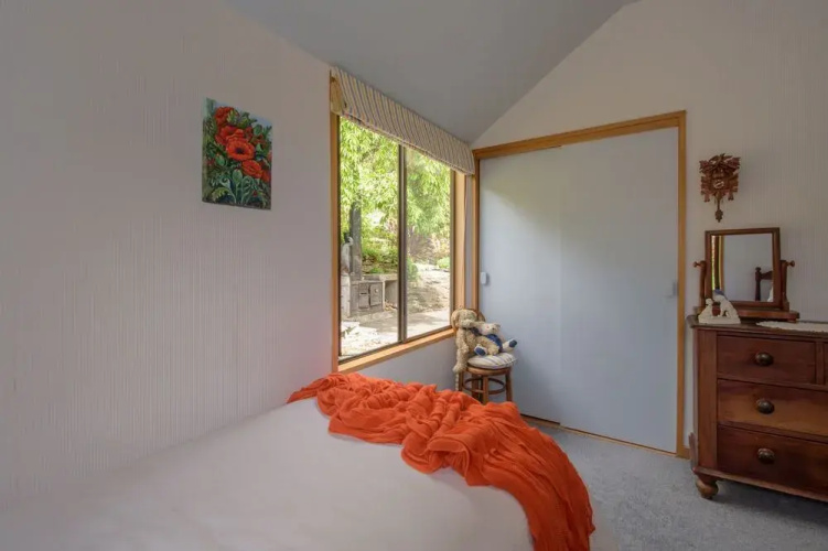 Libra Lake View Villa