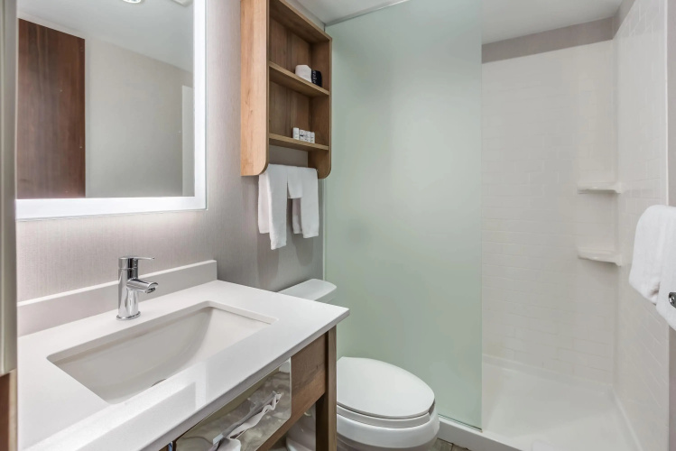 Microtel Inn & Suites By Wyndham Timmins photo 8