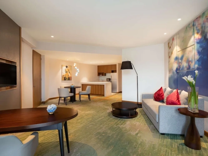 Executive Suite with balcony and with golf view