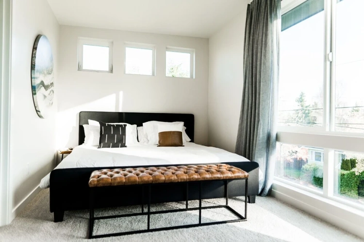 3 Bedrooms Apartment
