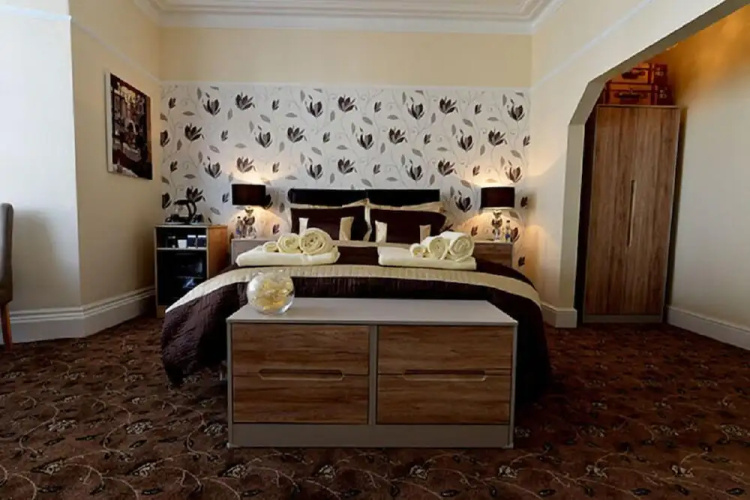 Snooze Rooms